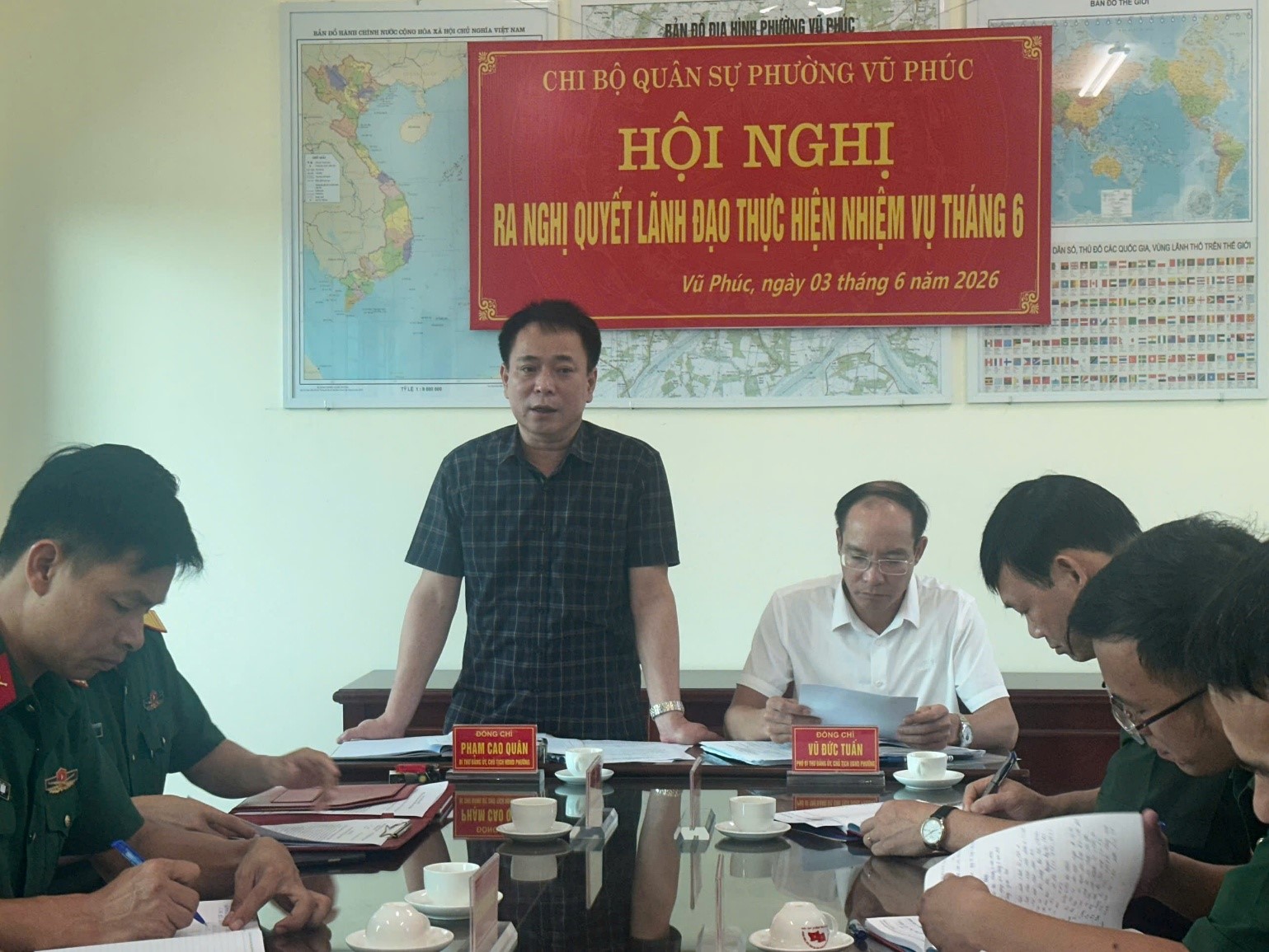 Đảng ủy phường Vũ Phúc phân công cán bộ dự sinh hoạt tại các chi bộ tổ dân phố tháng 6 năm 2026
