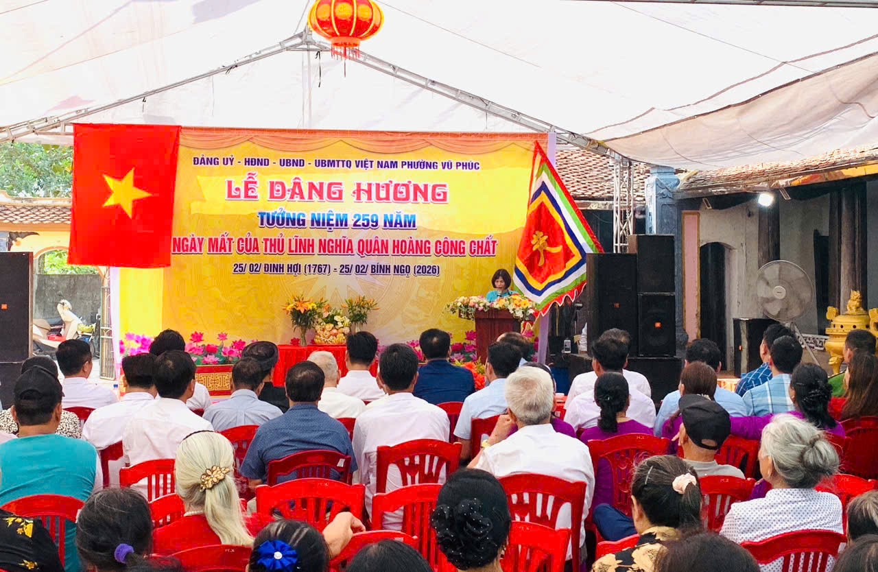 Phường Vũ Phúc tổ chức lễ dâng hương tưởng niệm 259 năm ngày mất thủ lĩnh Hoàng Công Chất